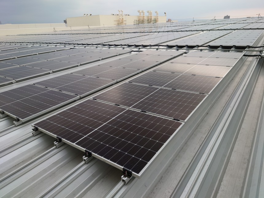 F社様　自家消費型太陽光発電設備 工事完了！！